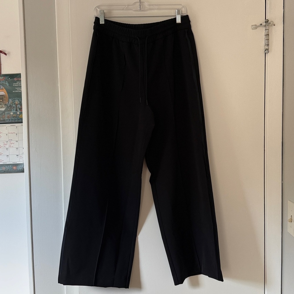 Athleta Endeavor High Rise Relaxed Pant - Size M with length altered